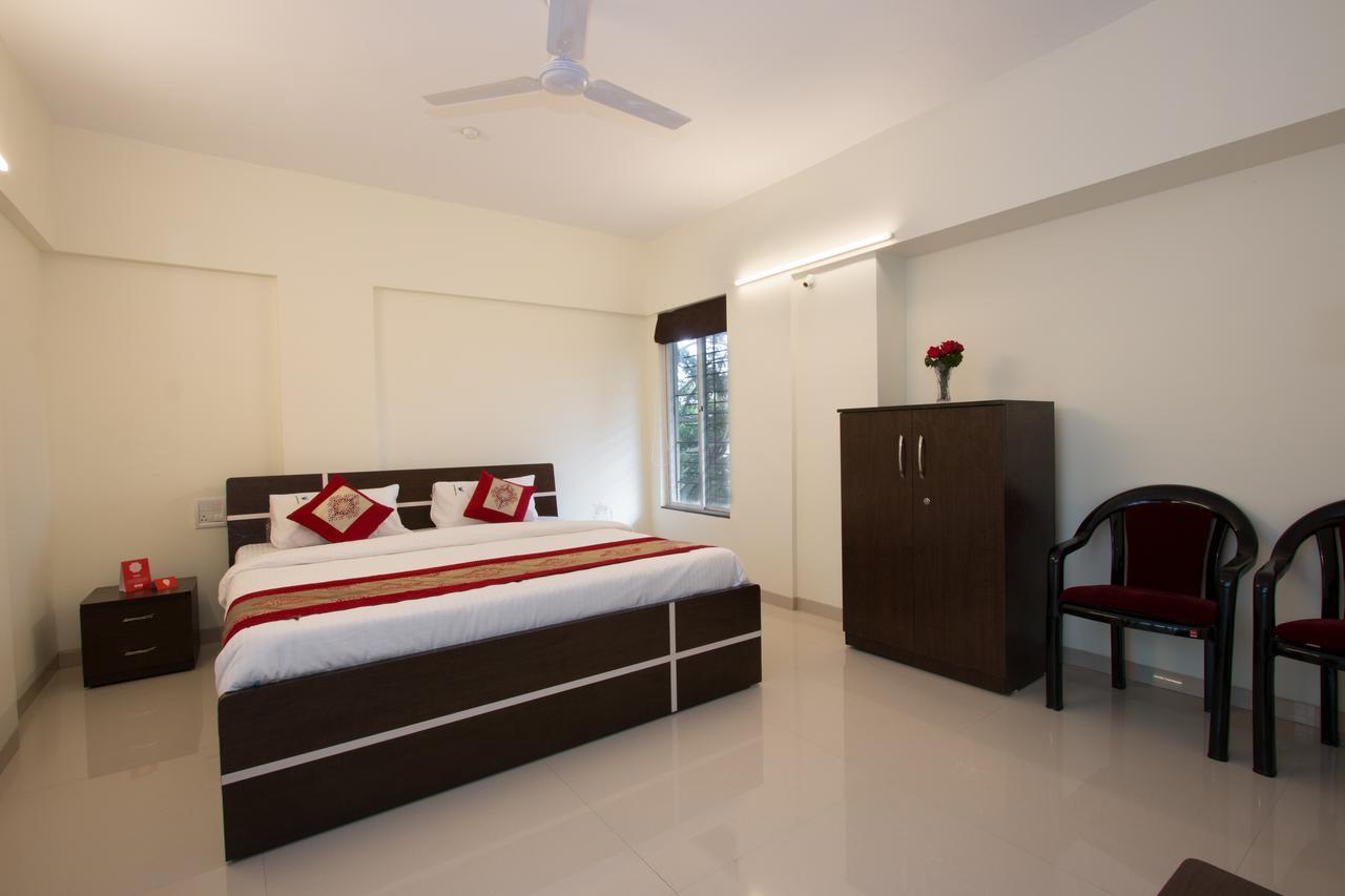 Oyo 9052 Leisurely Abode Hotell Khadki Eksteriør bilde